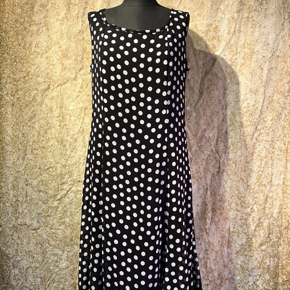 Studio I Black and White Polka Dot with Ruffled Hem Sz 10 - Picture 2 of 8